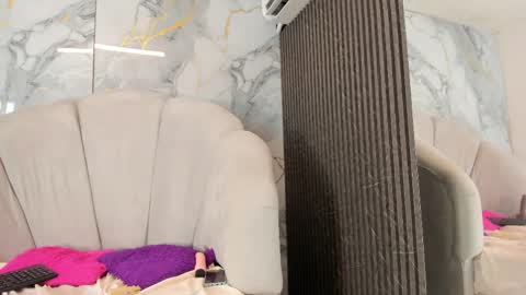 Dulce online show from 04/11/26, 07:45