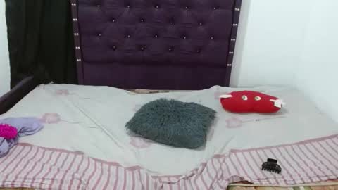 dulcesexy18 online show from 01/15/26, 11:08