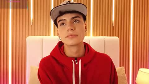 Dulcey online show from 03/19/26, 04:38