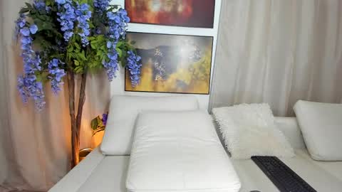 dulceyjohn online show from 02/23/25, 06:45