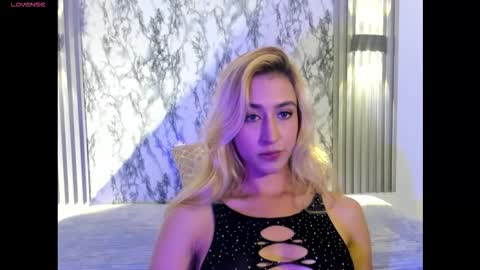 Snapshot of dulcinea_2 chatting on 11/04/25, 07:13 dulcinea 2 online show from 11/04/25, 07:13