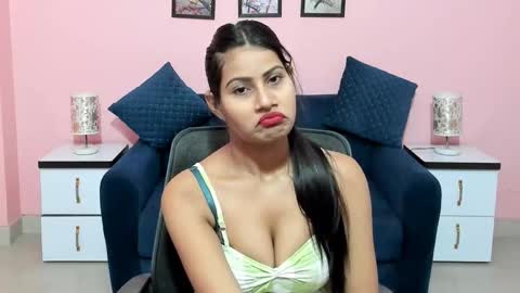 dumble_doree online show from 10/08/25, 03:59