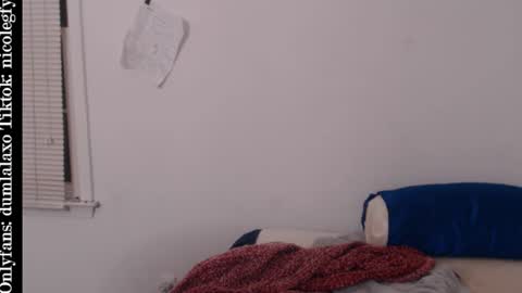 Snapshot of dumlala chatting on 12/08/24, 02:49 the only advantage you have over me is that u can kiss my ass and i cant online show from 12/08/24, 02:49