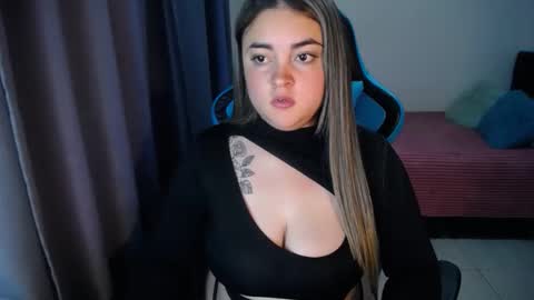 Nicole   online show from 01/28/25, 12:36