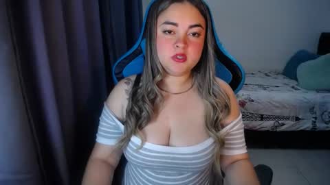 Nicole   online show from 02/02/25, 09:40