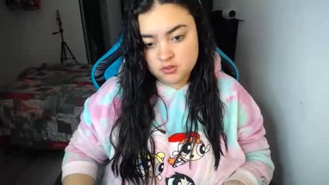 Nicole   online show from 09/09/25, 05:40