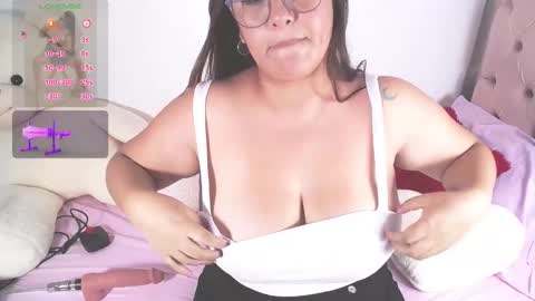 Snapshot of duna20_ chatting on 02/24/25, 07:09 Emi online show from 02/24/25, 07:09