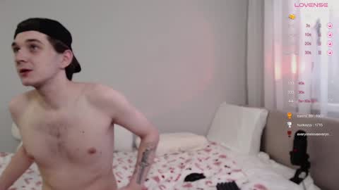 Snapshot of duomoon chatting on 12/05/24, 11:16 SashaAlex online show from 12/05/24, 11:16