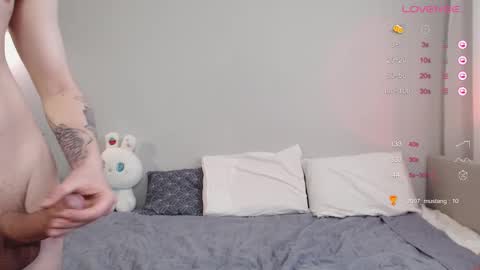 Snapshot of duomoon chatting on 02/13/25, 11:50 SashaAlex online show from 02/13/25, 11:50