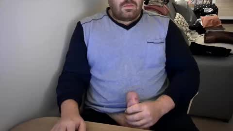 Snapshot of dupf127 chatting on 11/28/25, 11:40 FloFrenchCurv288 online show from 11/28/25, 11:40