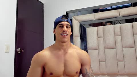 duran_dhikol1 online show from 12/19/24, 04:13