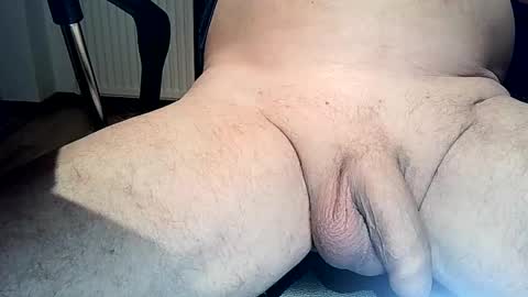 Snapshot of duria17 chatting on 09/20/25, 10:55 duria17 online show from 09/20/25, 10:55