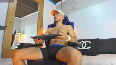 DUSAN  GREY online show from 02/17/26, 03:36