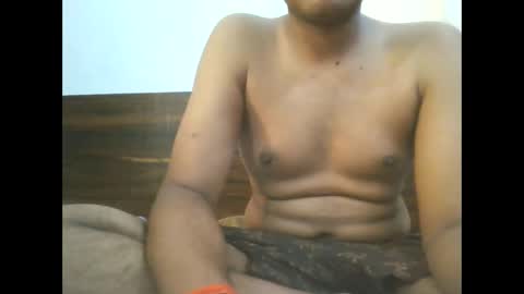 dusky_aarav online show from 11/02/25, 02:14