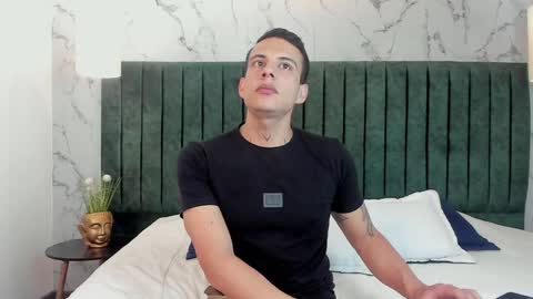 Dustin Sonne online show from 02/07/25, 03:45