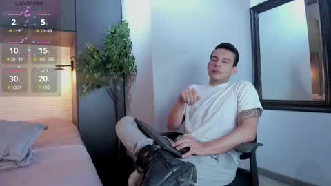 Dustin Sonne online show from 02/11/25, 03:29