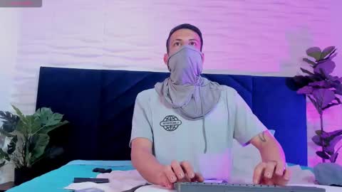 Dustin Sonne online show from 09/14/25, 03:38