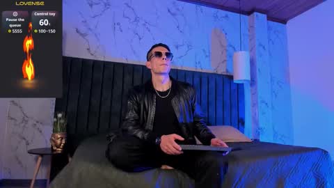 Dustin Sonne online show from 11/04/25, 03:27