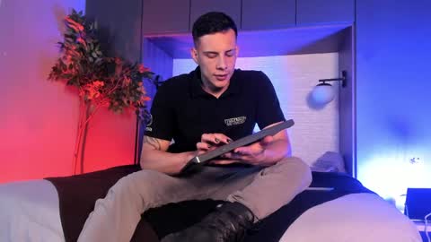 Dustin Sonne online show from 03/31/26, 03:52