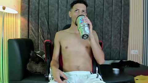 dustinandjordan online show from 11/27/25, 04:14