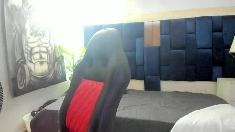 DUSTYN MICHELLE online show from 05/10/26, 04:34