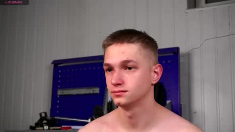 Dustyn online show from 12/18/25, 04:57