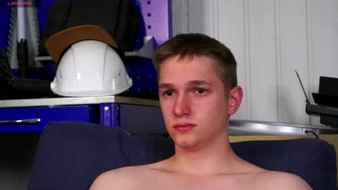 Dustyn online show from 01/09/26, 03:15