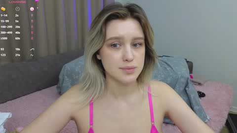 Snapshot of dusyastar chatting on 01/06/25, 01:19 Dusya online show from 01/06/25, 01:19