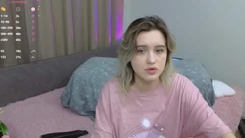 Snapshot of dusyastar chatting on 01/19/25, 11:01 Dusya online show from 01/19/25, 11:01