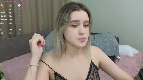 Snapshot of dusyastar chatting on 01/26/25, 02:19 Dusya online show from 01/26/25, 02:19