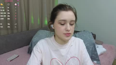 Snapshot of dusyastar chatting on 02/10/25, 09:14 Dusya online show from 02/10/25, 09:14