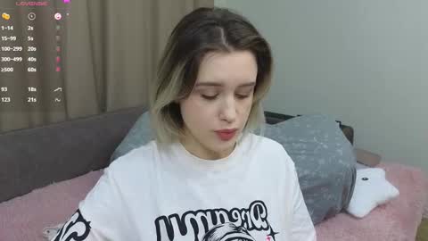 Snapshot of dusyastar chatting on 02/12/25, 09:31 Dusya online show from 02/12/25, 09:31