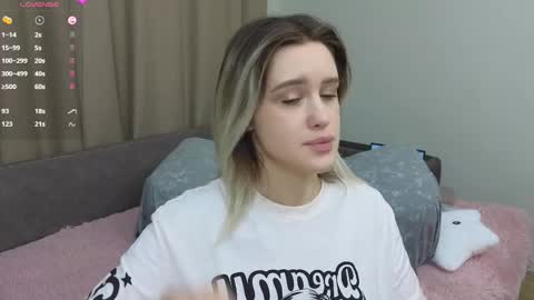 Snapshot of dusyastar chatting on 02/12/25, 03:38 Dusya online show from 02/12/25, 03:38