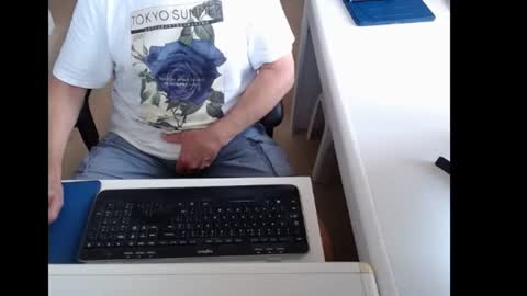 Snapshot of dutchpornking2 chatting on 06/26/26, 06:40 dutchpornking2 online show from 06/26/26, 06:40
