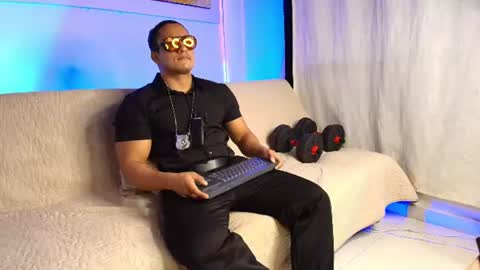 dwayne_esteven10 online show from 08/01/26, 09:03