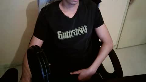 Snapshot of dwaynejamesjackson chatting on 12/22/25, 11:35 dwaynejamesjackson online show from 12/22/25, 11:35