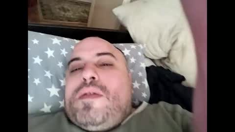 Snapshot of dwizziz chatting on 05/15/26, 08:54 Ivan online show from 05/15/26, 08:54