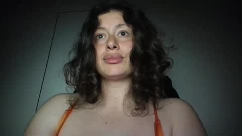 Snapshot of dyafirst chatting on 06/10/26, 09:35 Dya online show from 06/10/26, 09:35