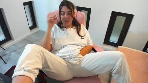 dayana online show from 11/12/25, 05:19