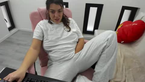 dayana online show from 02/07/26, 06:06