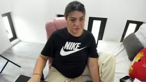 dayana online show from 05/09/26, 05:12