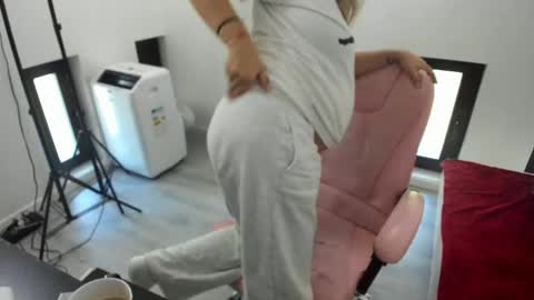 dayana online show from 05/28/26, 05:05