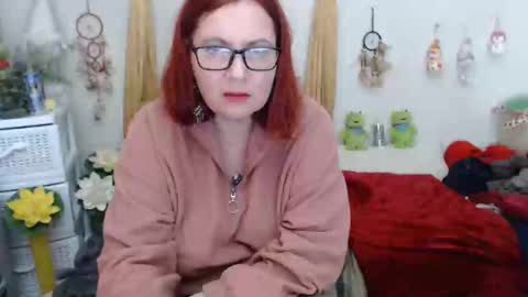 Snapshot of dyannelovee chatting on 02/02/25, 09:23 Dyanne online show from 02/02/25, 09:23