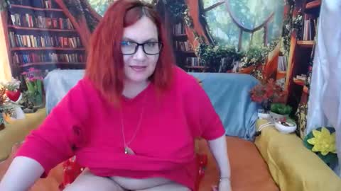 Snapshot of dyannelovee chatting on 06/07/26, 03:05 Dyanne online show from 06/07/26, 03:05