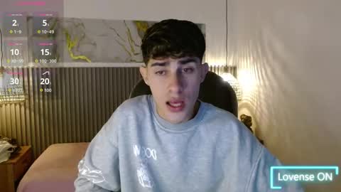 dyla_n18_ online show from 11/17/25, 08:25