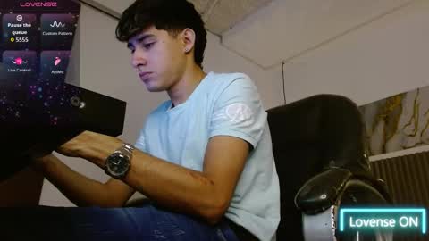 dyla_n18_ online show from 01/05/26, 07:50