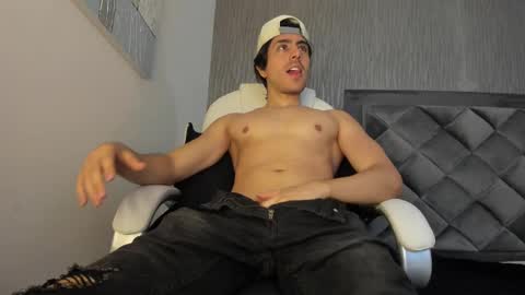 Dylan online show from 09/28/25, 12:10