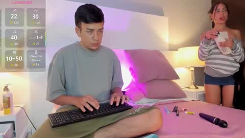 Snapshot of dylan_katee chatting on 12/17/25, 03:12 Dylan and Katte online show from 12/17/25, 03:12