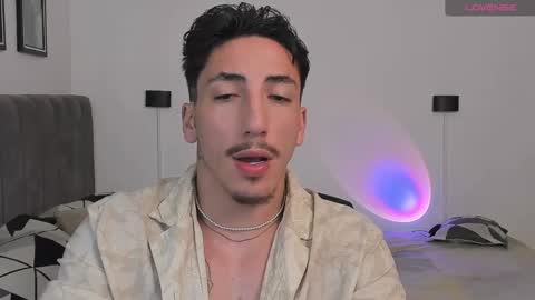 Bryan model independient online show from 02/17/25, 02:09