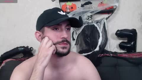 Dylan online show from 10/30/25, 12:45